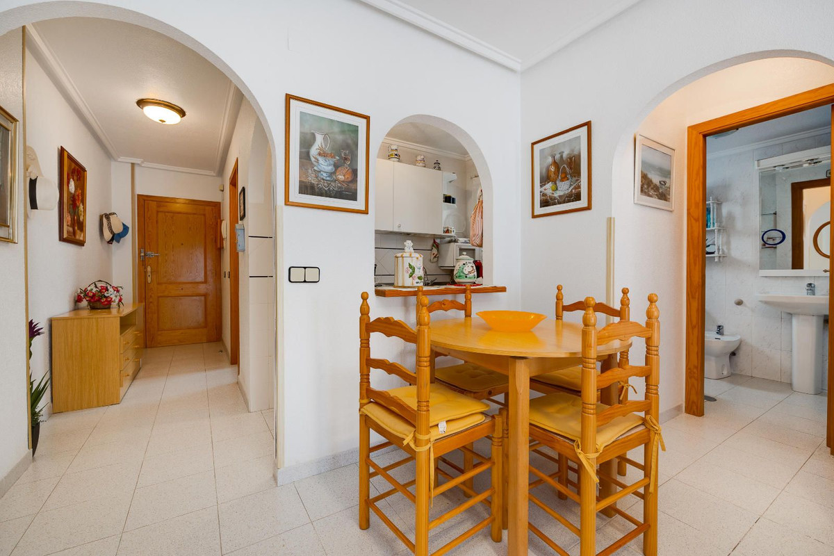 Se vende Apartamento Planta Baja de 2 dormitorios en Costa Blanca, Alicante, España