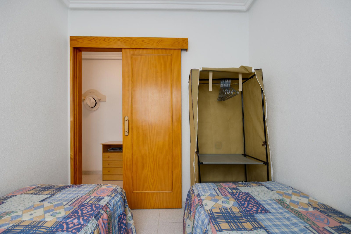 Se vende Apartamento Planta Baja de 2 dormitorios en Costa Blanca, Alicante, España