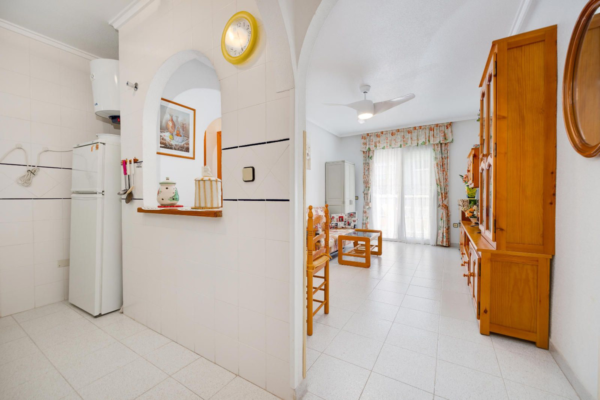 Se vende Apartamento Planta Baja de 2 dormitorios en Costa Blanca, Alicante, España