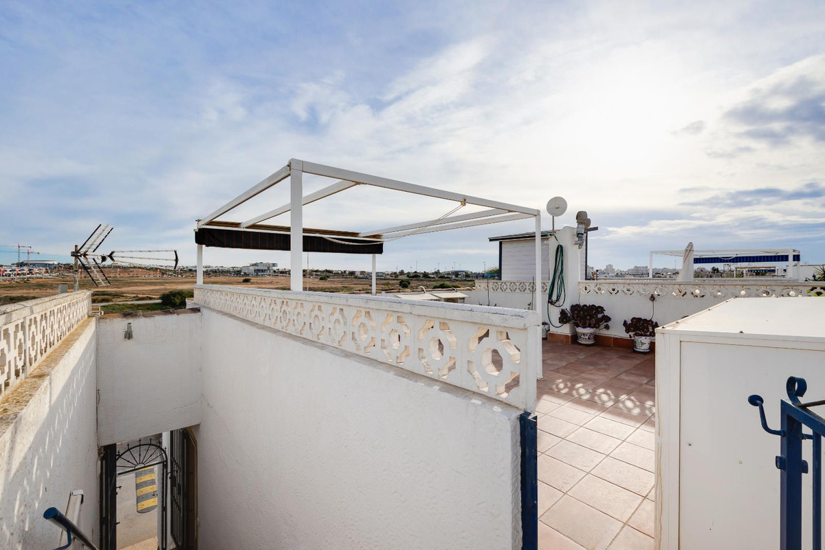 Se vende Bungalow de 3 dormitorios en Costa Blanca, Alicante, España