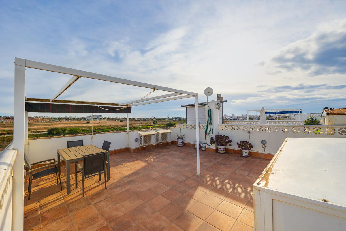 Se vende Bungalow de 3 dormitorios en Costa Blanca, Alicante, España