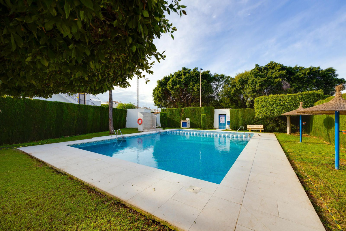 Se vende Bungalow de 3 dormitorios en Costa Blanca, Alicante, España