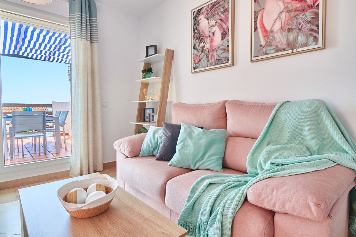 Se vende Apartamento Planta Media de 2 dormitorios en Costa Del Sol, Málaga, España
