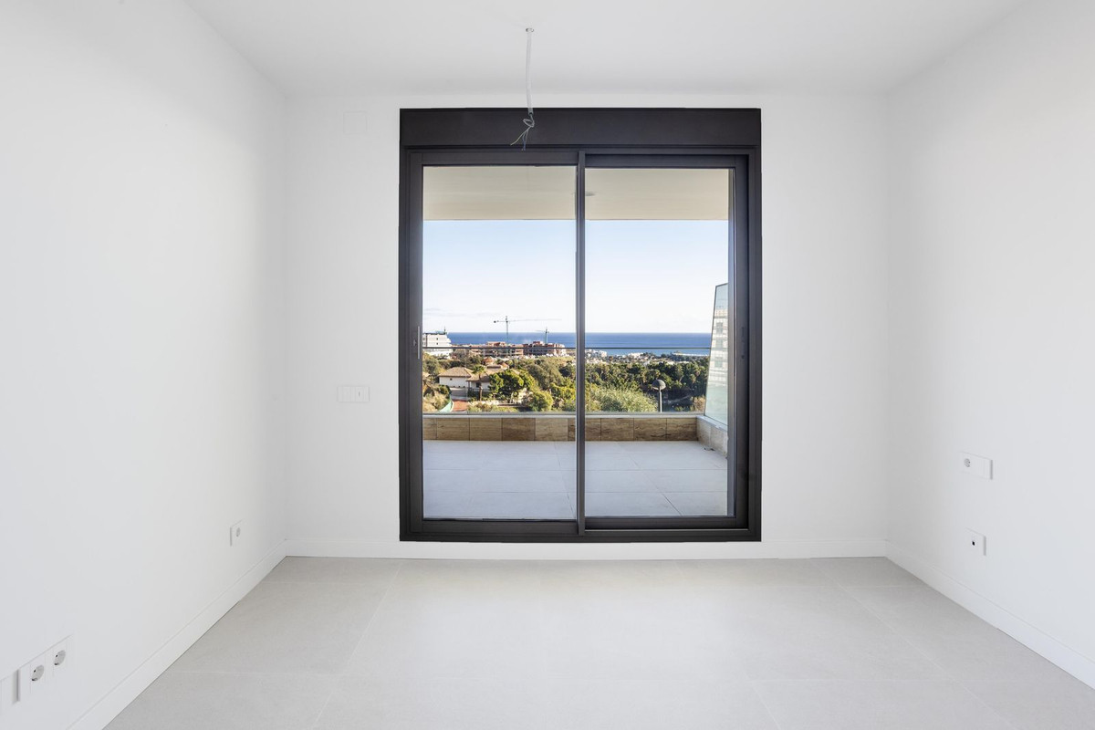 2 Bed Apartment for sale in Estepona Costa Del Sol, Málaga, Spain