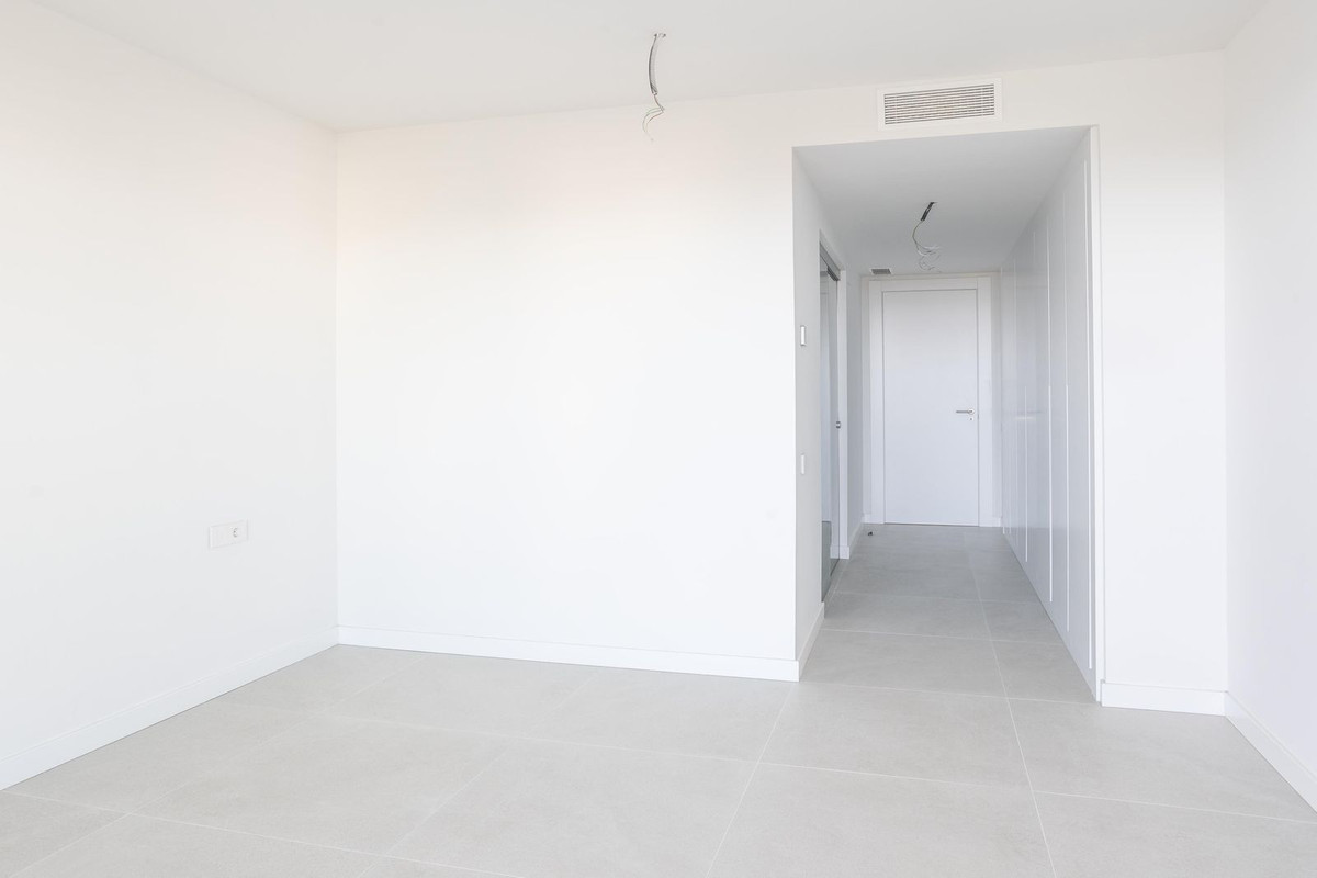 2 Bed Apartment for sale in Estepona Costa Del Sol, Málaga, Spain