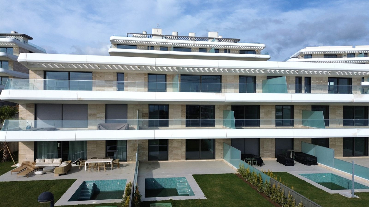 2 Bed Apartment for sale in Estepona Costa Del Sol, Málaga, Spain