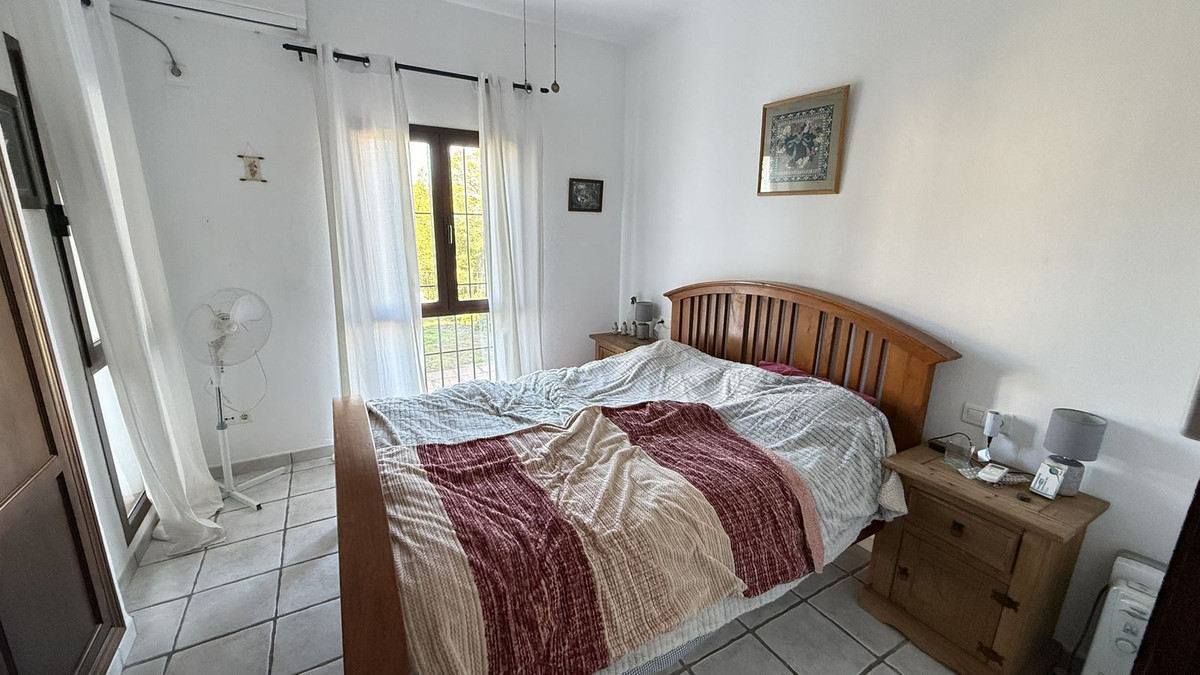 Se vende Villa - Chalet de 4 dormitorios en Costa Del Sol, Málaga, España