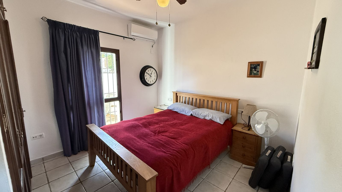 Se vende Villa - Chalet de 4 dormitorios en Costa Del Sol, Málaga, España