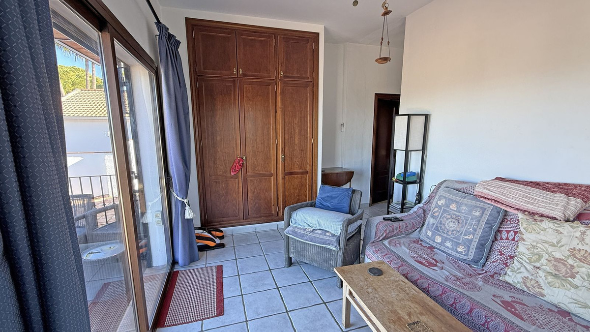 Se vende Villa - Chalet de 4 dormitorios en Costa Del Sol, Málaga, España
