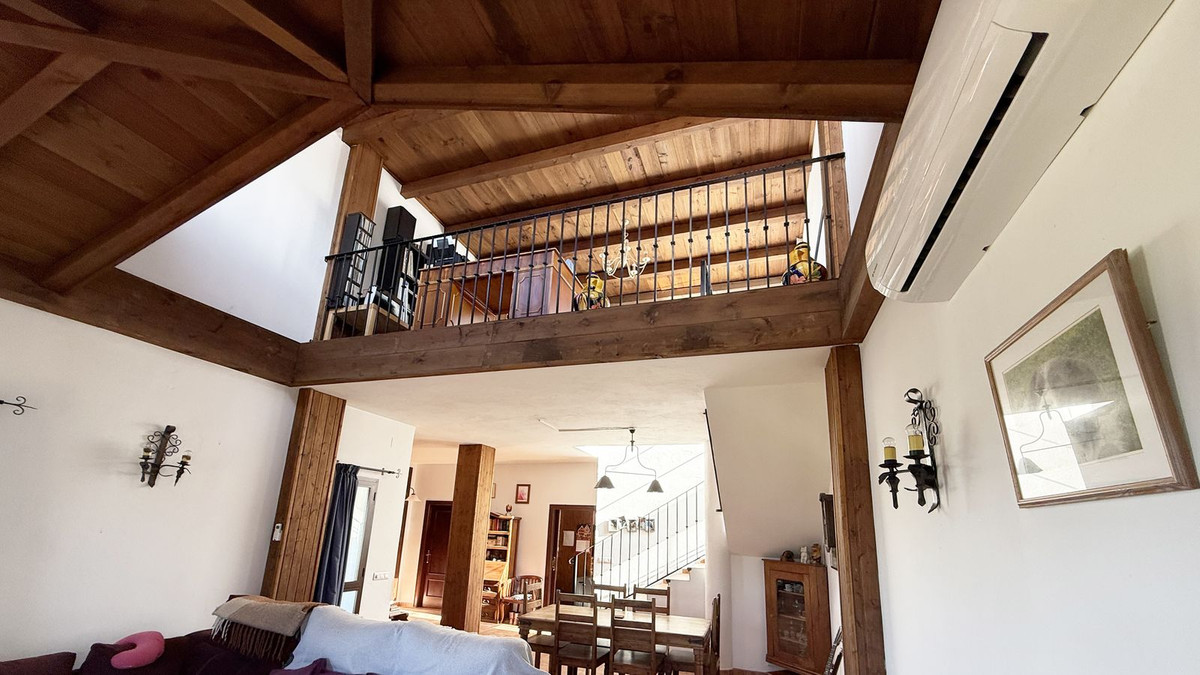 Se vende Villa - Chalet de 4 dormitorios en Costa Del Sol, Málaga, España