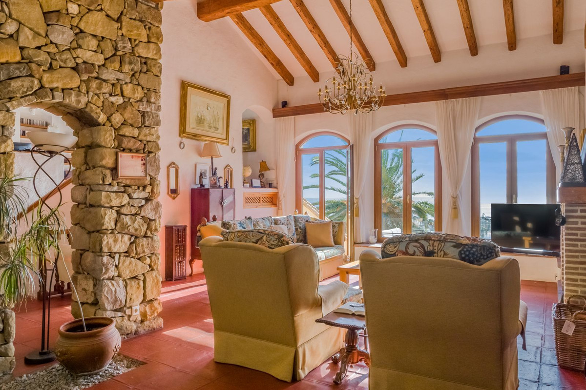 5 Bed Townhouse for sale in Estepona Costa Del Sol, Málaga, Spain