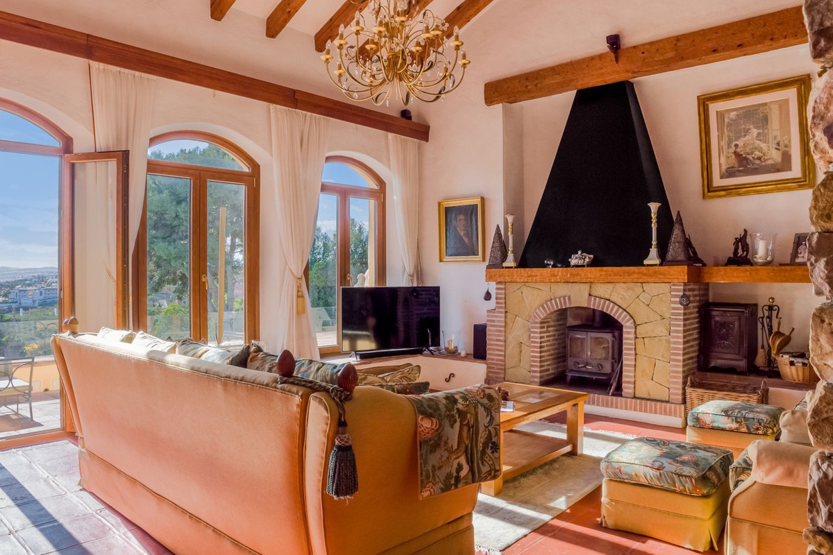 5 Bed Townhouse for sale in Estepona Costa Del Sol, Málaga, Spain