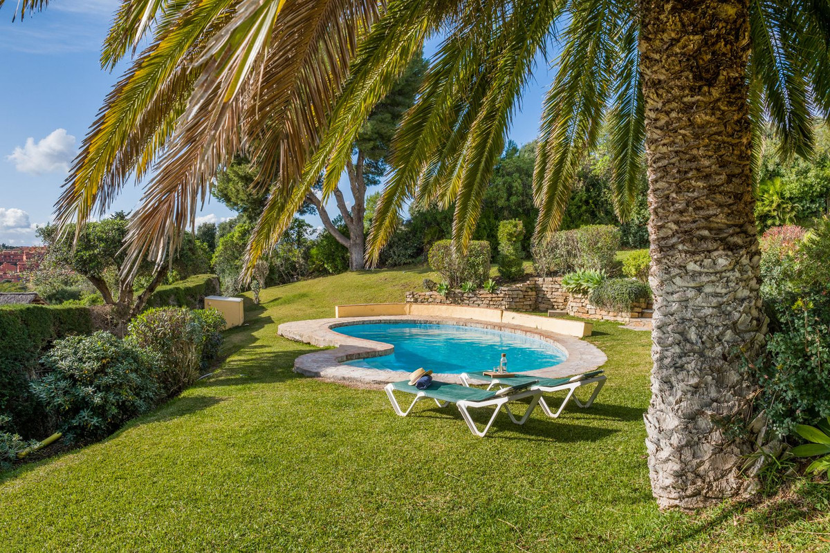 5 Bed Townhouse for sale in Estepona Costa Del Sol, Málaga, Spain