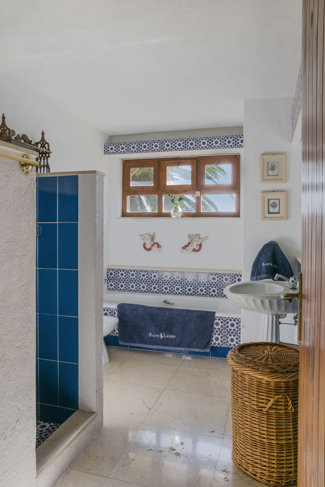 5 Bed Townhouse for sale in Estepona Costa Del Sol, Málaga, Spain