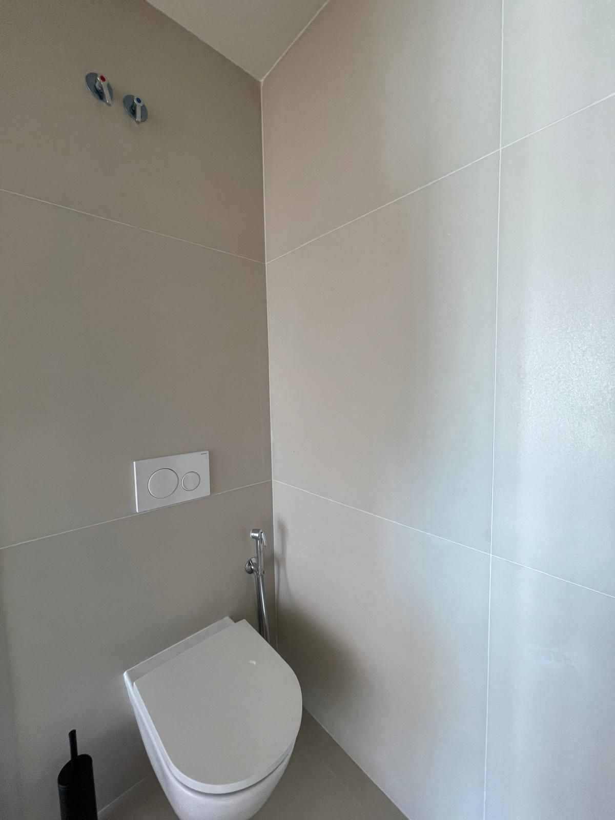 2 Bed Apartment for sale in Higueron Costa Del Sol, Málaga, Spain