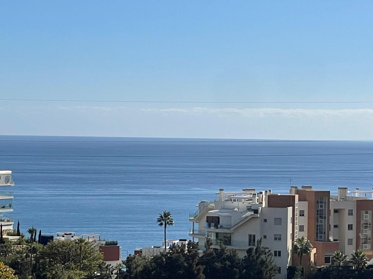 2 Bed Apartment for sale in Higueron Costa Del Sol, Málaga, Spain