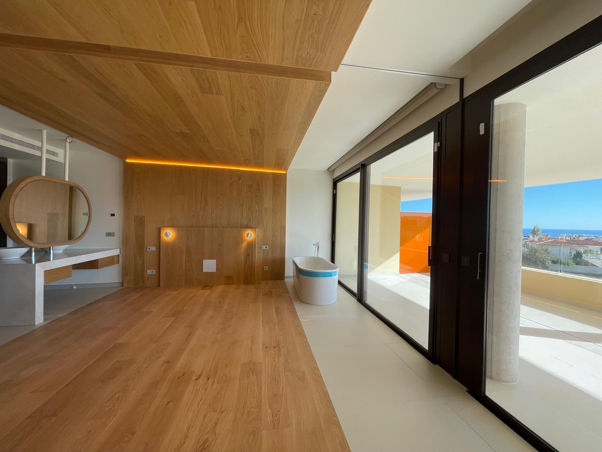 2 Bed Apartment for sale in Higueron Costa Del Sol, Málaga, Spain