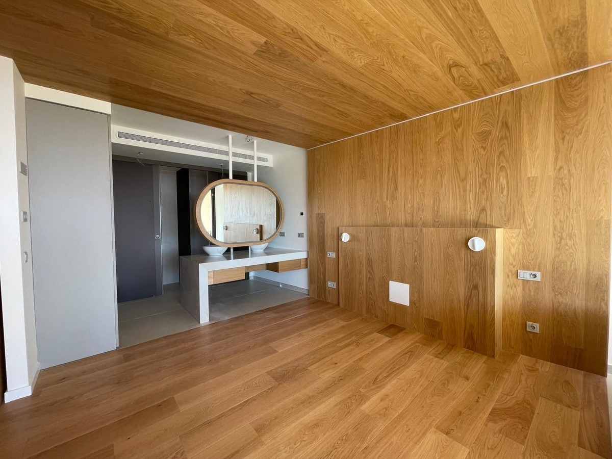 2 Bed Apartment for sale in Higueron Costa Del Sol, Málaga, Spain