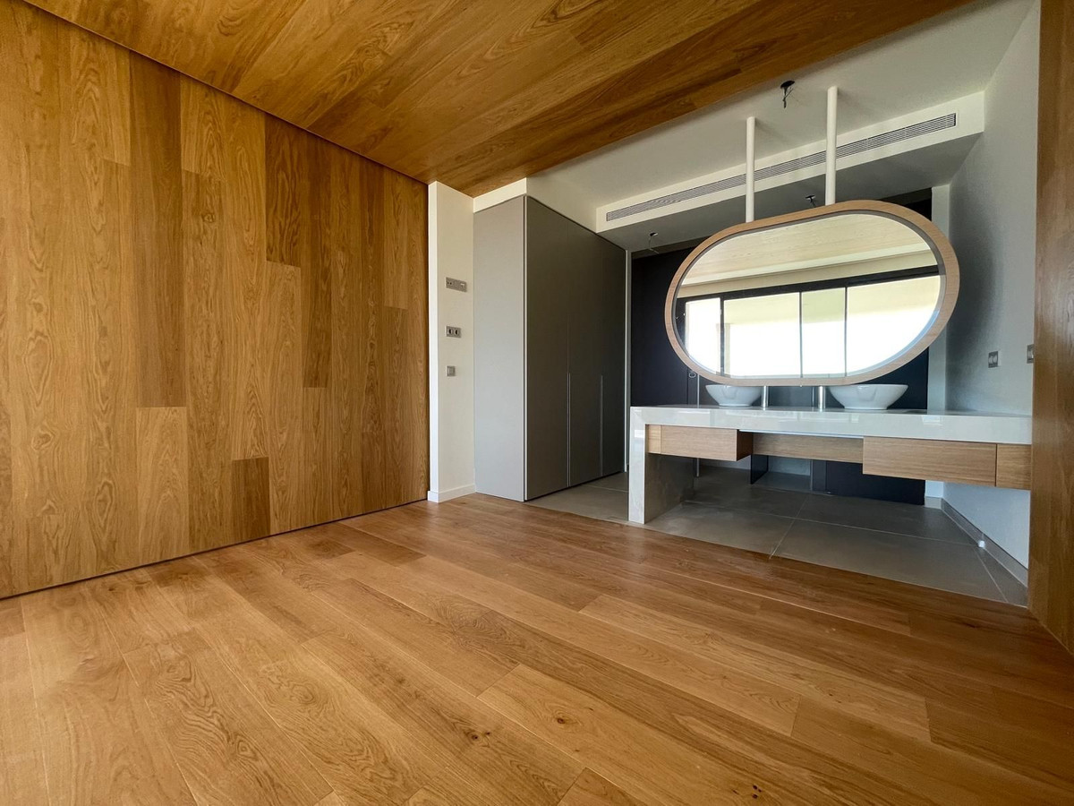 2 Bed Apartment for sale in Higueron Costa Del Sol, Málaga, Spain