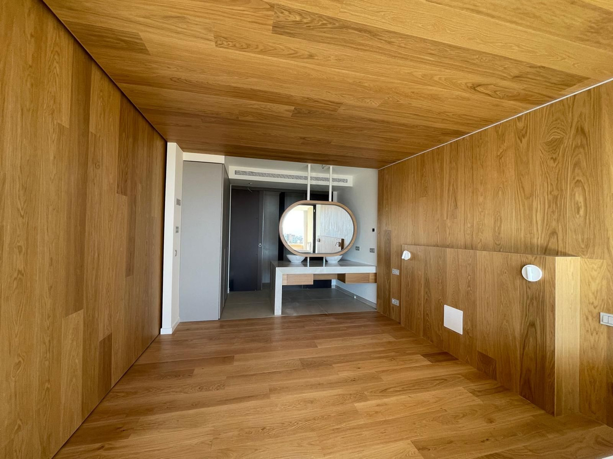 2 Bed Apartment for sale in Higueron Costa Del Sol, Málaga, Spain