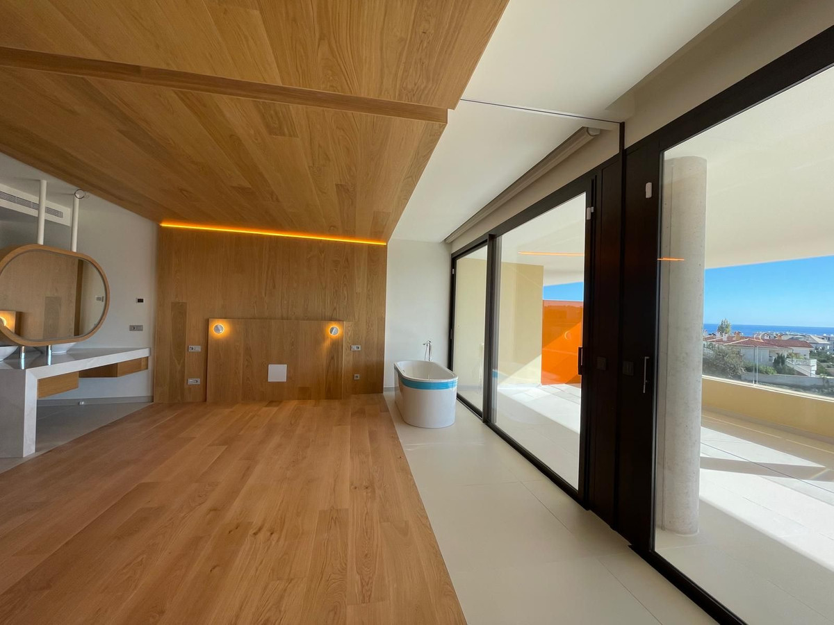 2 Bed Apartment for sale in Higueron Costa Del Sol, Málaga, Spain
