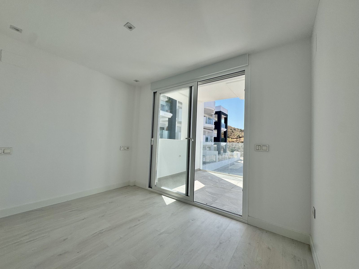 3 Bed Apartment for sale in Rincón De La Victoria Costa Del Sol East, Málaga, Spain