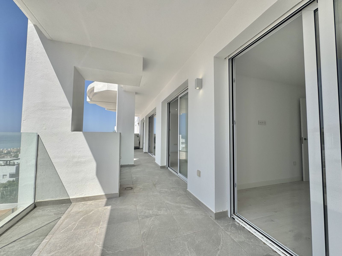 3 Bed Apartment for sale in Rincón De La Victoria Costa Del Sol East, Málaga, Spain