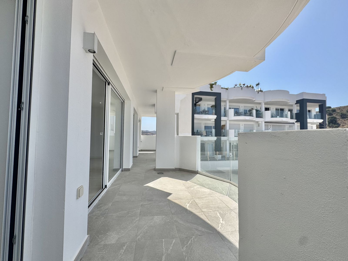3 Bed Apartment for sale in Rincón De La Victoria Costa Del Sol East, Málaga, Spain