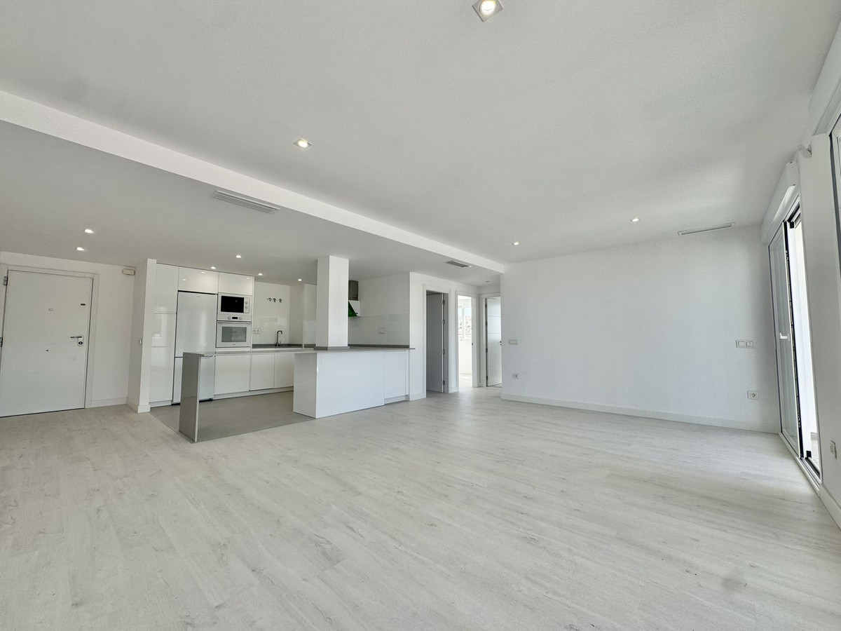 3 Bed Apartment for sale in Rincón De La Victoria Costa Del Sol East, Málaga, Spain