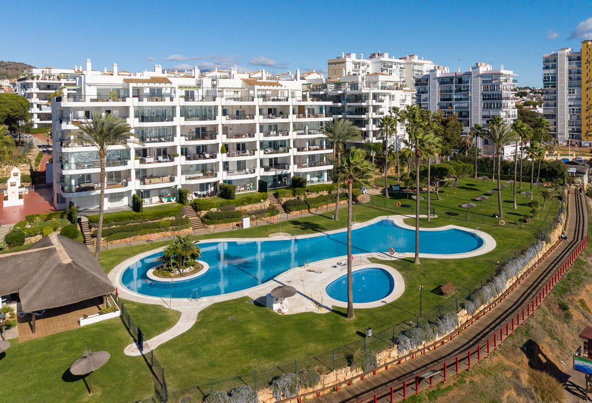 2 Bed Apartment for sale in Calahonda Costa Del Sol, Málaga, Spain