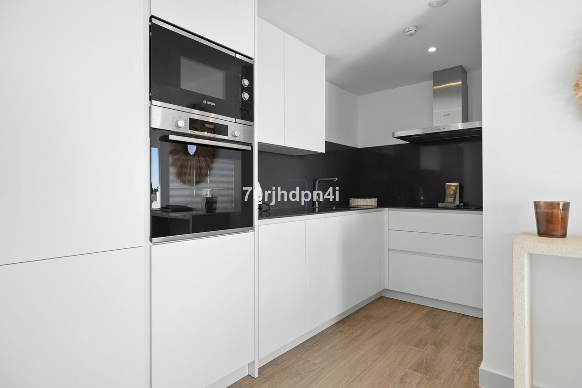 2 Bed Apartment for sale in Casares Costa Del Sol, Málaga, Spain