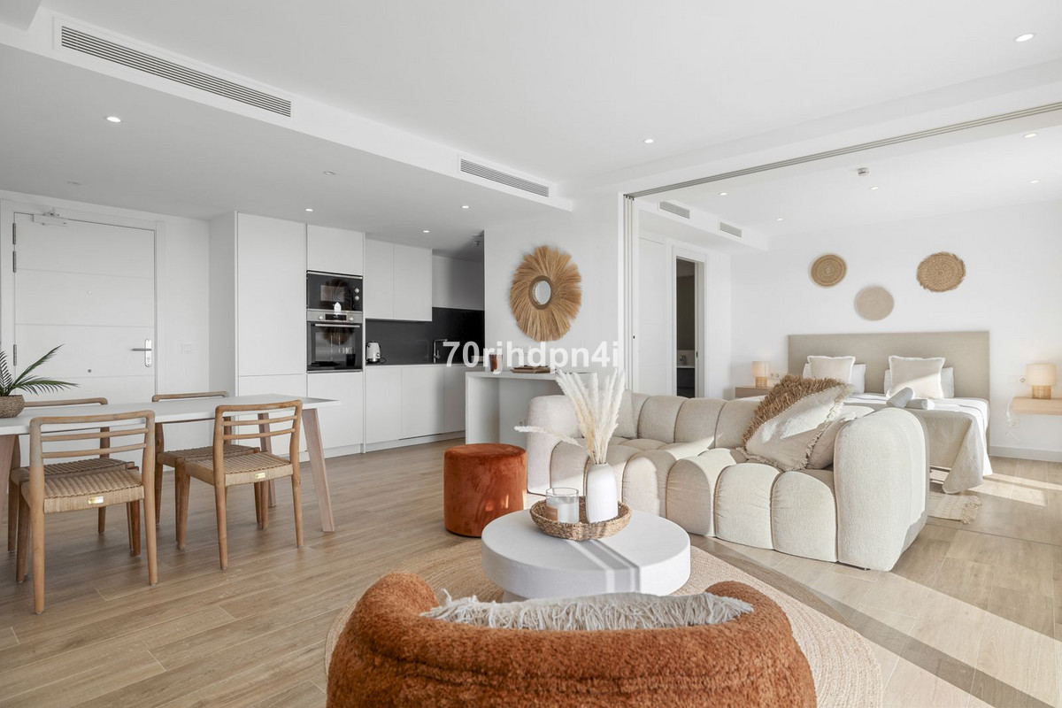 2 Bed Apartment for sale in Casares Costa Del Sol, Málaga, Spain