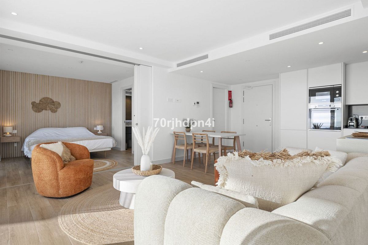 2 Bed Apartment for sale in Casares Costa Del Sol, Málaga, Spain