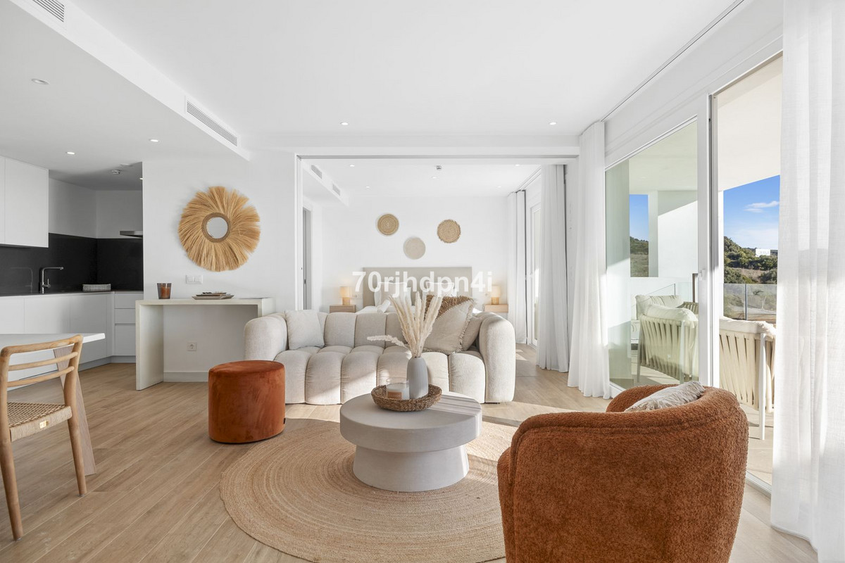 2 Bed Apartment for sale in Casares Costa Del Sol, Málaga, Spain
