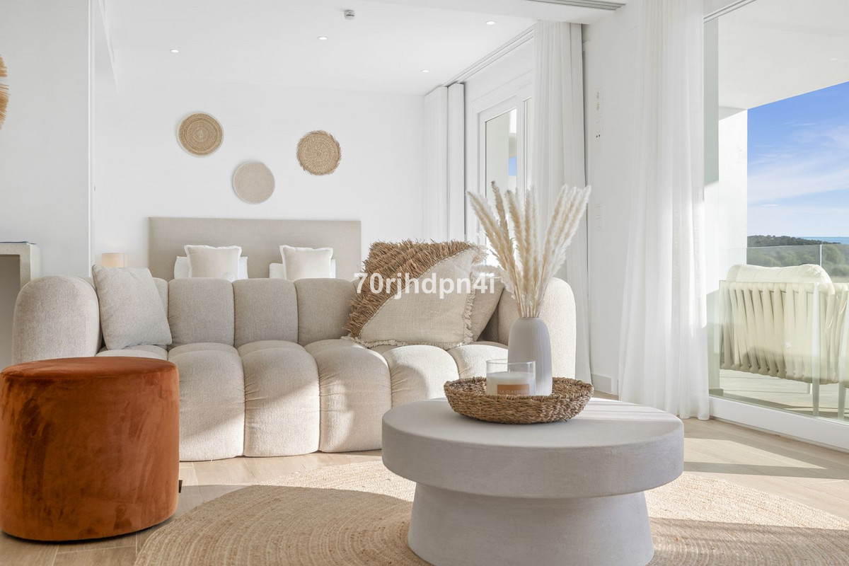 2 Bed Apartment for sale in Casares Costa Del Sol, Málaga, Spain