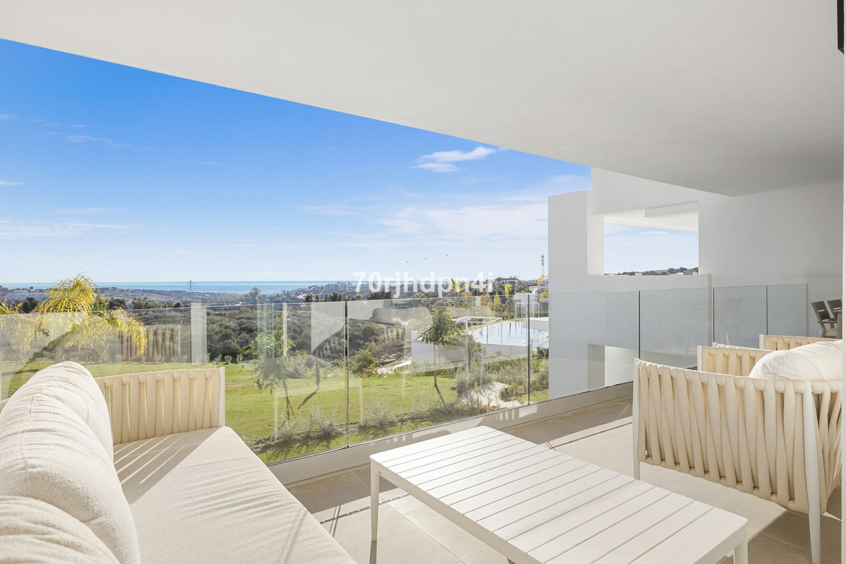 2 Bed Apartment for sale in Casares Costa Del Sol, Málaga, Spain