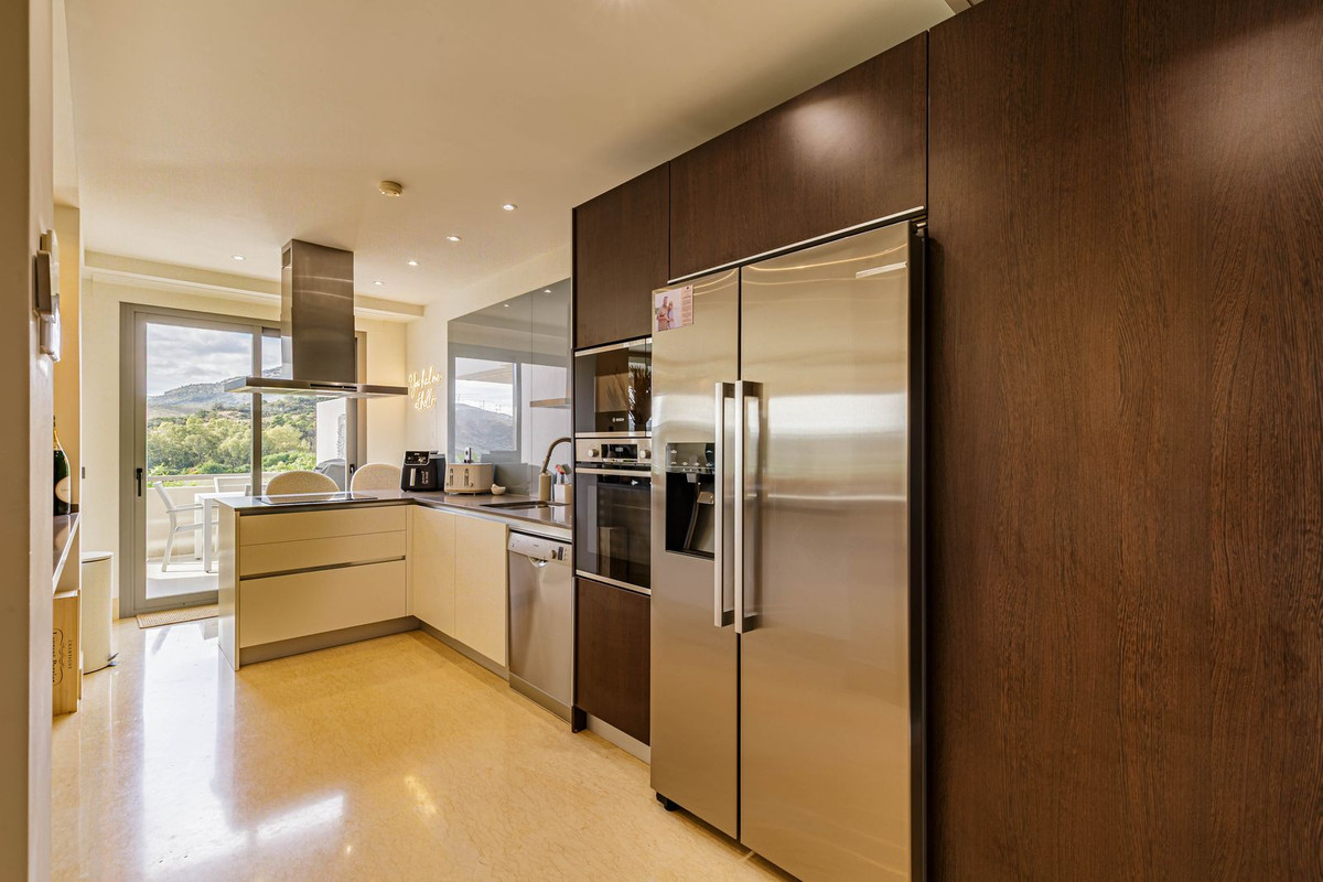3 Bed Apartment for sale in Los Arqueros Costa Del Sol, Málaga, Spain