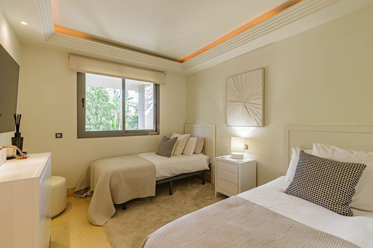 3 Bed Apartment for sale in Los Arqueros Costa Del Sol, Málaga, Spain