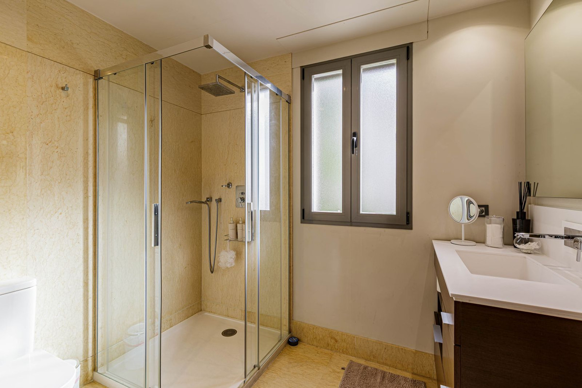 3 Bed Apartment for sale in Los Arqueros Costa Del Sol, Málaga, Spain
