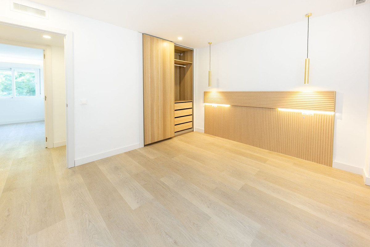Se vende Apartamento Planta Media de 3 dormitorios en Costa Del Sol, Málaga, España