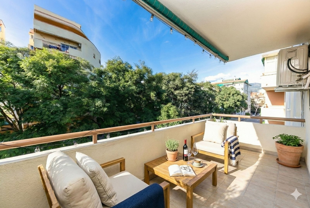 Se vende Apartamento Planta Media de 3 dormitorios en Costa Del Sol, Málaga, España