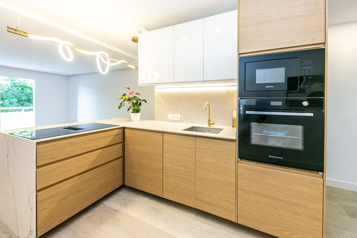 Se vende Apartamento Planta Media de 3 dormitorios en Costa Del Sol, Málaga, España