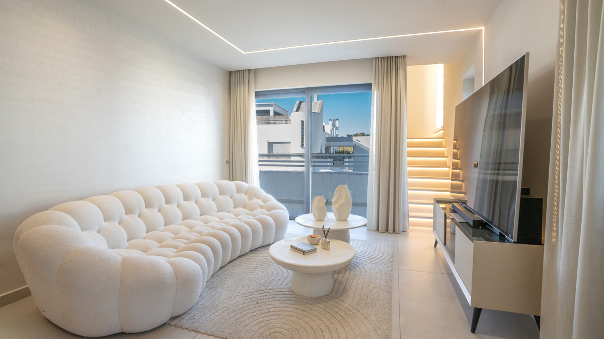 2 Bed Apartment for sale in Mijas Costa Costa Del Sol, Málaga, Spain