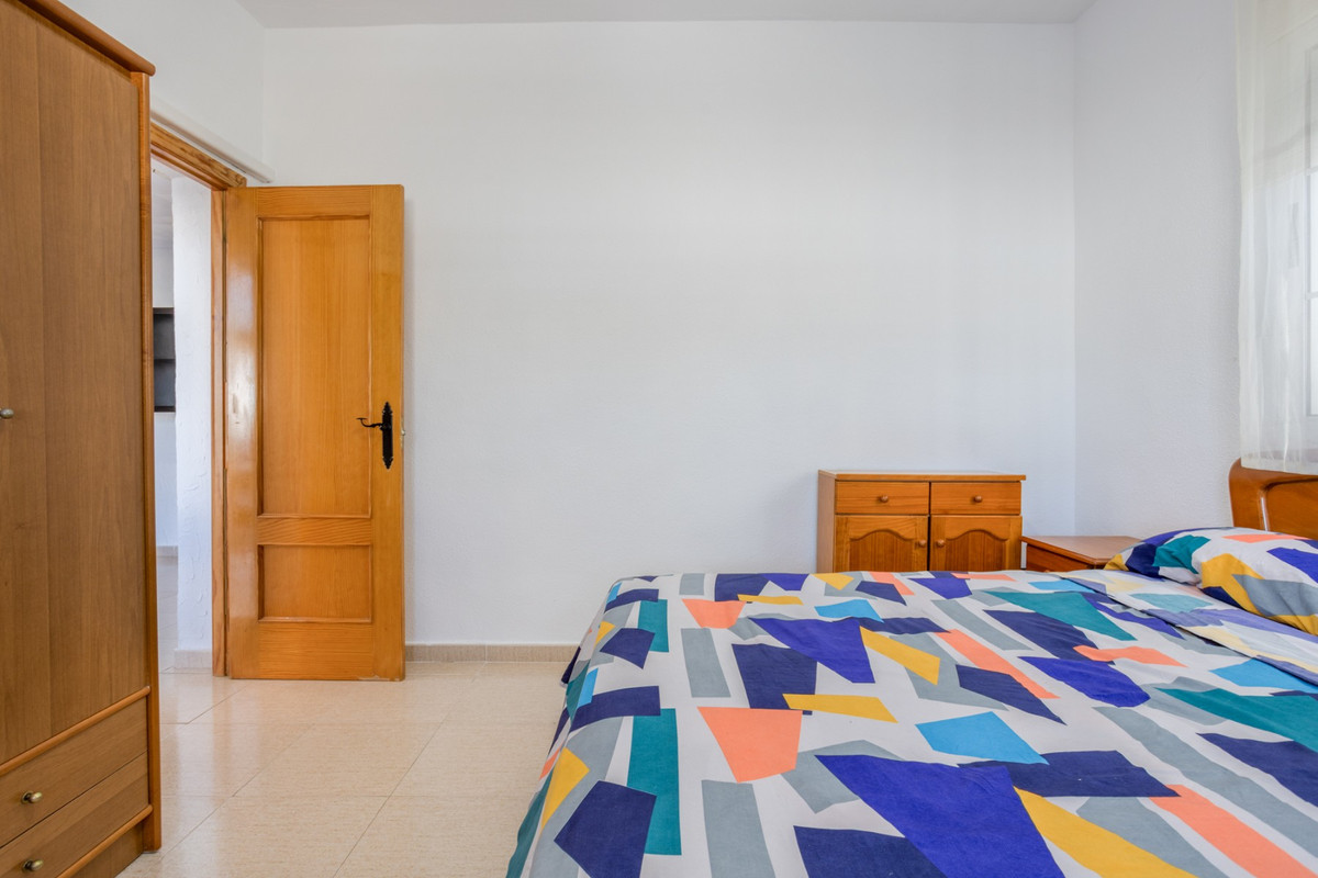 Se vende Villa - Chalet de 3 dormitorios en Costa Blanca, Alicante, España