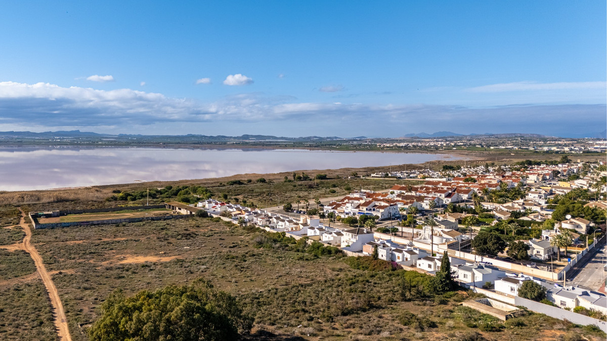 Se vende Villa - Chalet de 3 dormitorios en Costa Blanca, Alicante, España