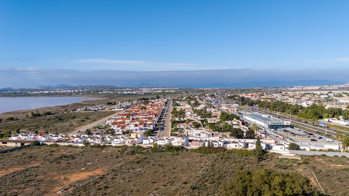 Se vende Villa - Chalet de 3 dormitorios en Costa Blanca, Alicante, España