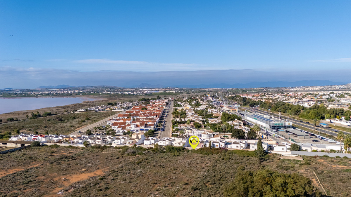 Se vende Villa - Chalet de 3 dormitorios en Costa Blanca, Alicante, España