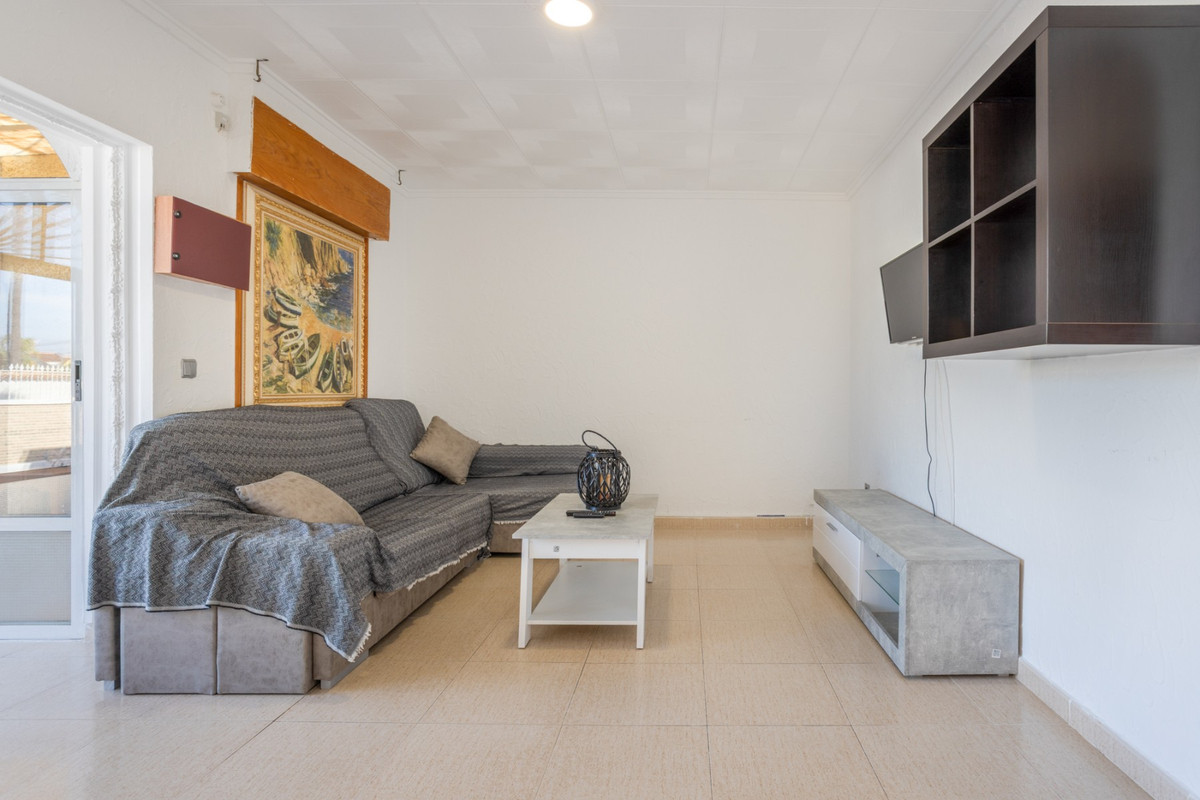 Se vende Villa - Chalet de 3 dormitorios en Costa Blanca, Alicante, España