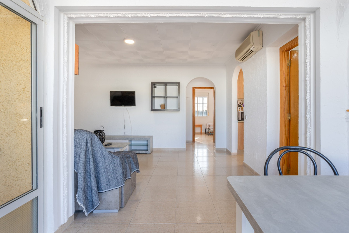 Se vende Villa - Chalet de 3 dormitorios en Costa Blanca, Alicante, España