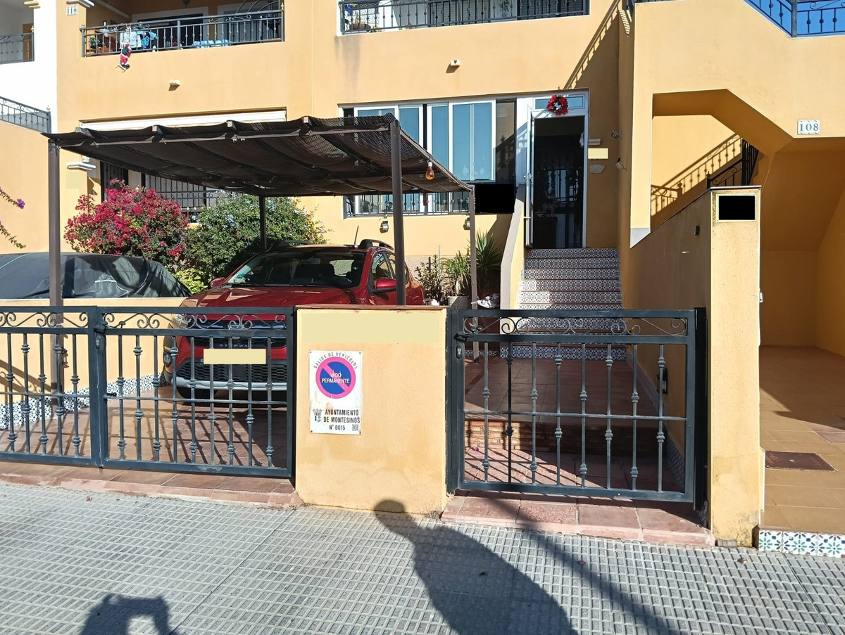 2 Bed Apartment for sale in Los Montesinos Costa Blanca, Alicante, Spain